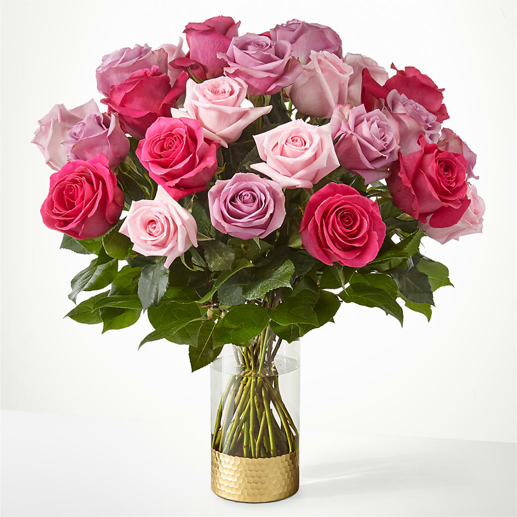 Pure Beauty Mixed Roses – La Petite Florist And Gifts, Brea CA