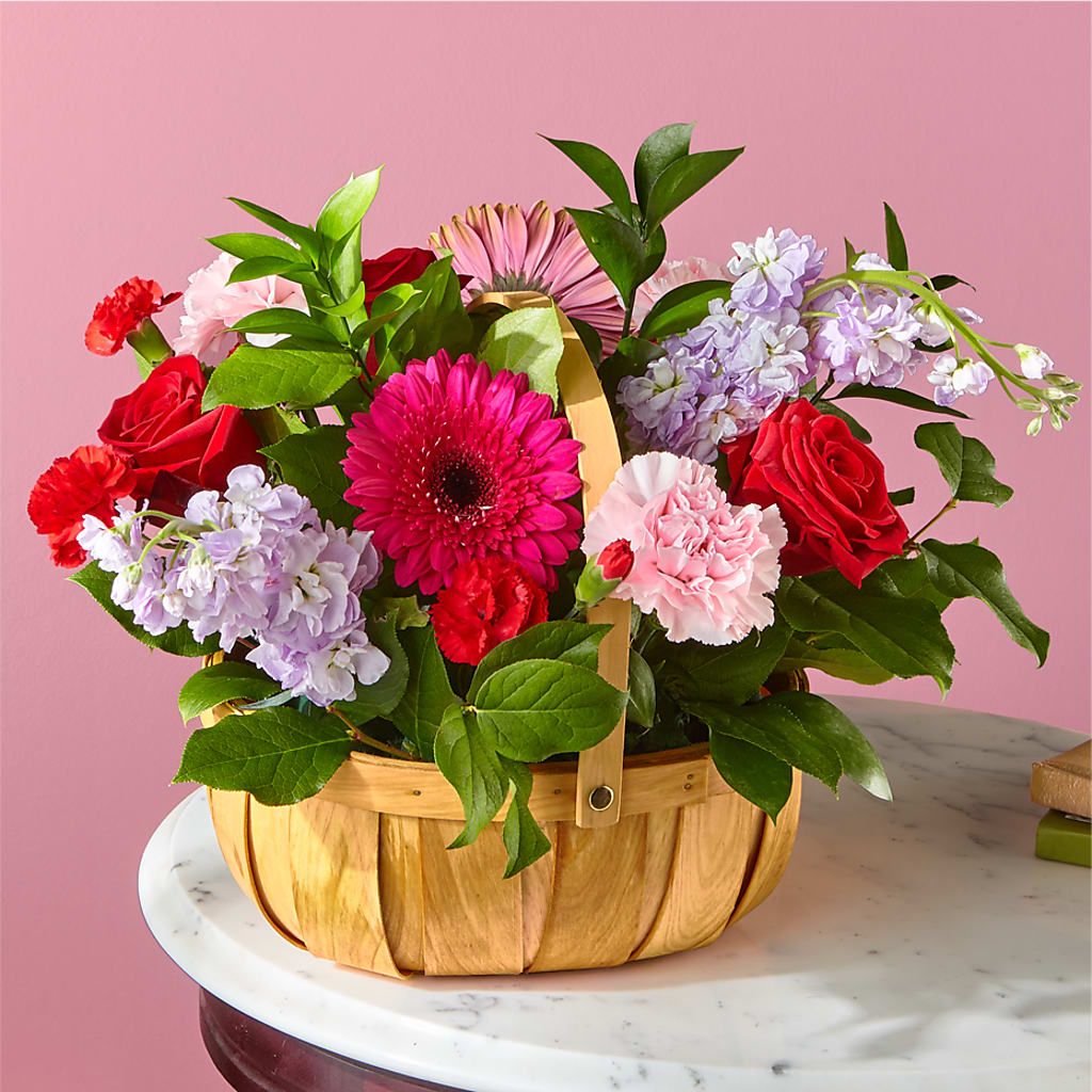 Pink Picnic Basket – La Petite Florist And Gifts, Brea CA