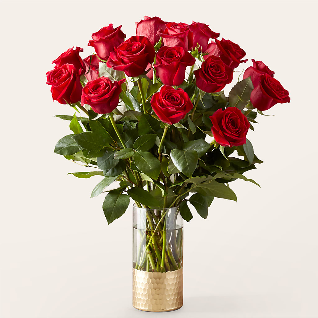 Classic Love Red Rose Bouquet – La Petite Florist And Gifts, Brea CA