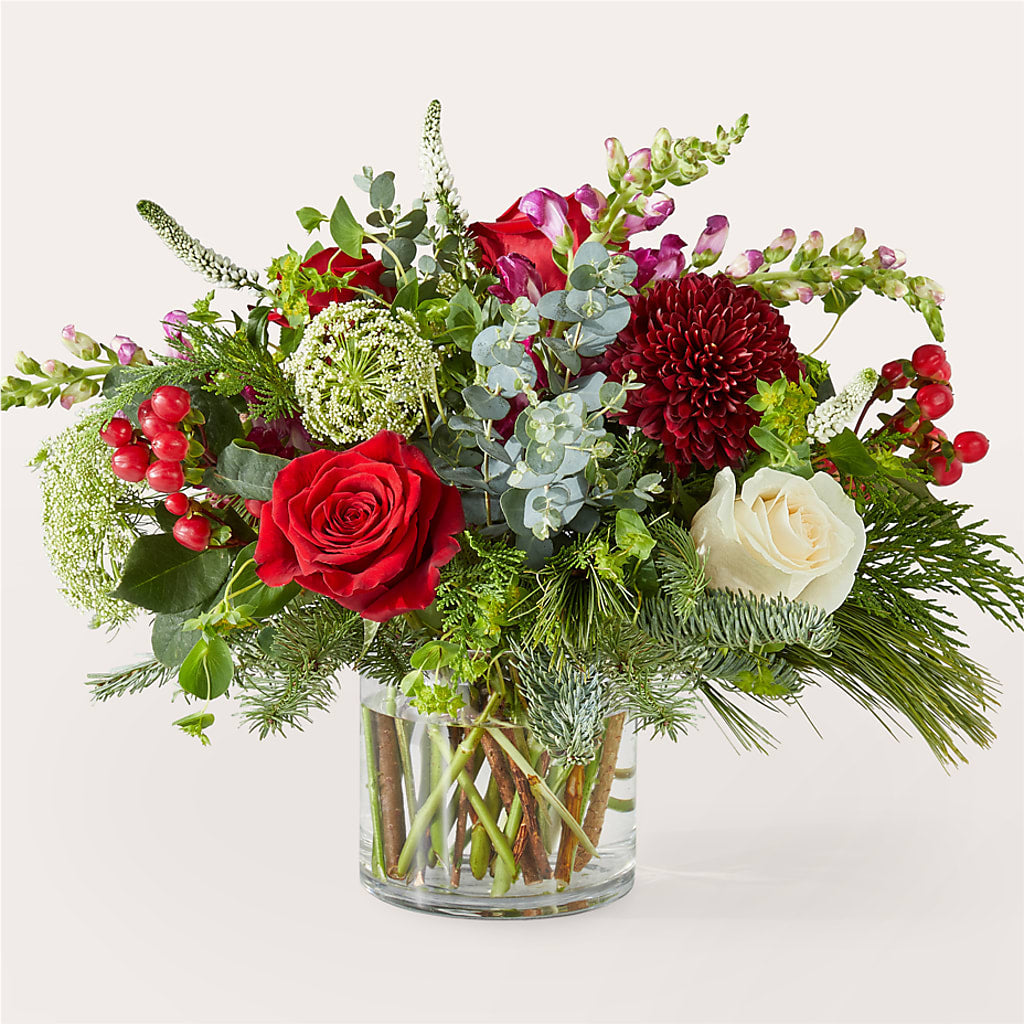 Cranberry Fizz Bouquet – La Petite Florist And Gifts, Brea CA