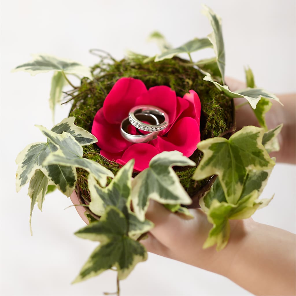 Lila Rose Ring Nest – La Petite Florist And Gifts, Brea CA