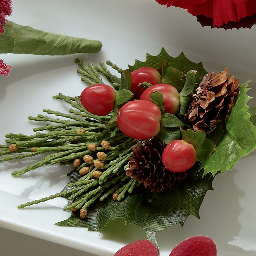 Red Berry Boutonniere – La Petite Florist And Gifts, Brea CA