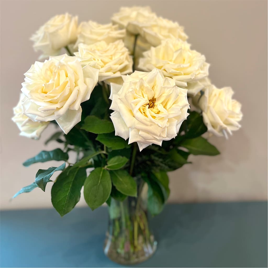 Long Stem Yellow Rose Bouquet –  La Petite Florist And Gifts, Brea CA