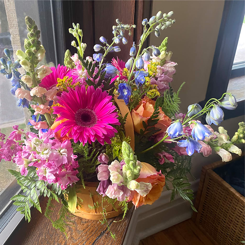 Garden of Life Basket –  La Petite Florist And Gifts, Brea CA