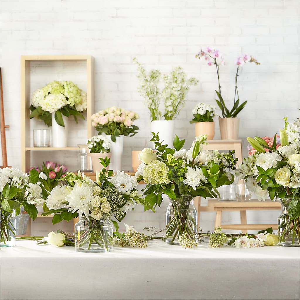 Classic Ivory – A Florist Original –  La Petite Florist And Gifts, Brea CA
