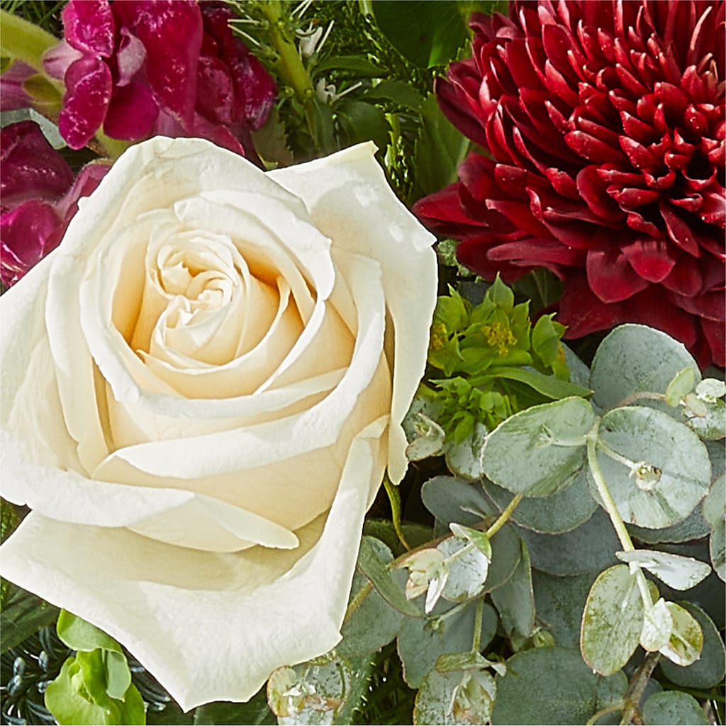 Cranberry Fizz Bouquet –  La Petite Florist And Gifts, Brea CA