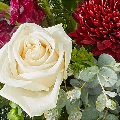 Cranberry Fizz Bouquet –  La Petite Florist And Gifts, Brea CA