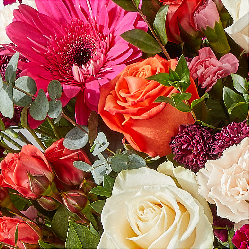 Smell the Roses Bouquet –  La Petite Florist And Gifts, Brea CA